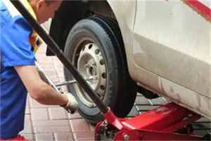 岳普湖附近拖车24小时服务热线电话